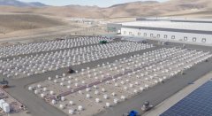 特斯拉前创办人新专案：退役电动车电池储能供电 2,000 颗 GPU